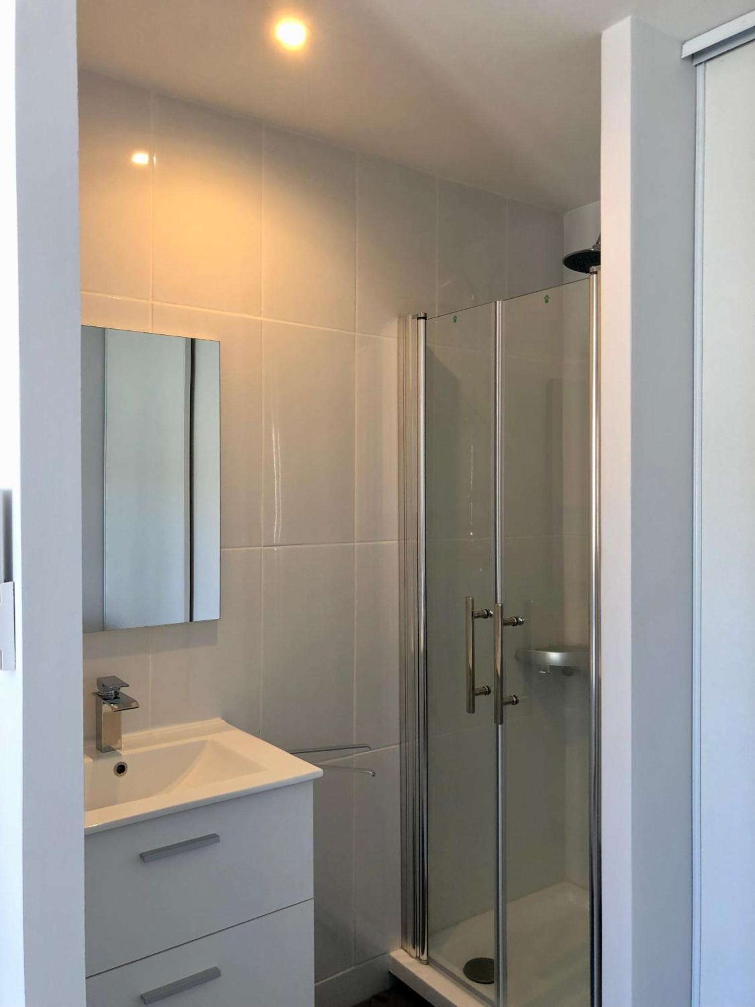 Chez Oma I 1 Appartement Independant Opi I 3 Chambres Privatives Avec Salle D Eau Et Salon Commun Cuisine Commune Wc Commun Patio Commun Авиньон Экстерьер фото